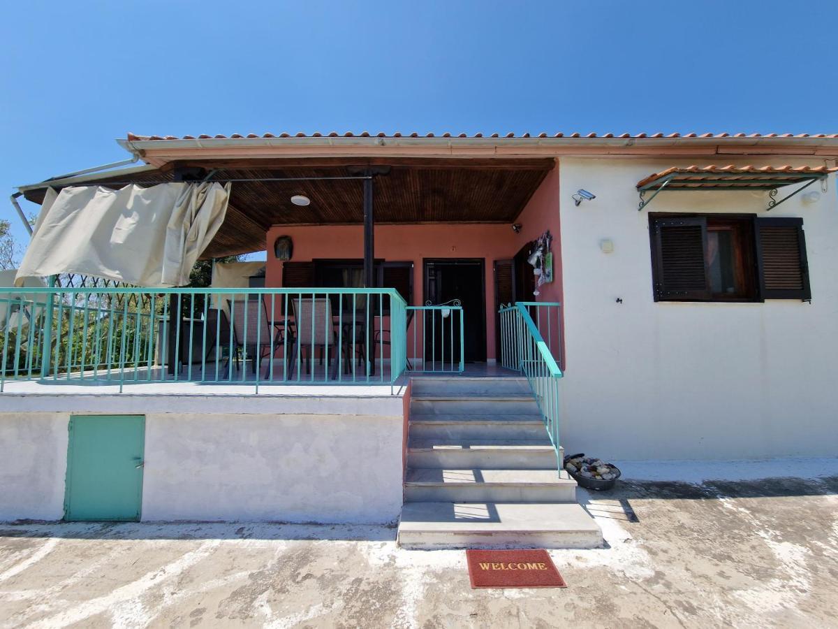 Dream In Chalkidiki 2 Bedroom Villa With Garden Nea Triglia Екстериор снимка